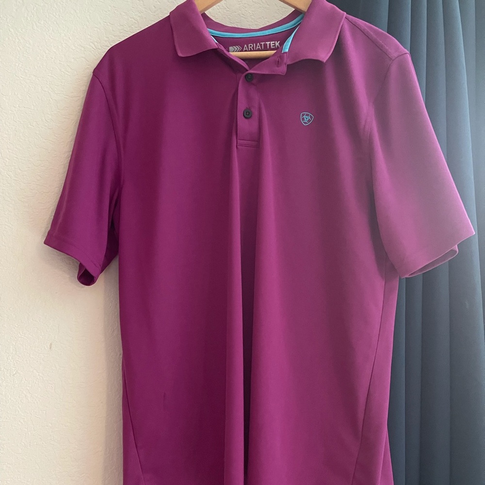 Ariat, size Med. Heat Series.